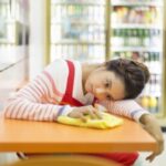 아르바이트하다